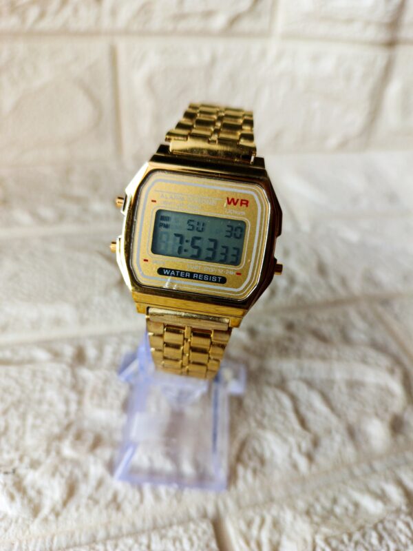 Reloj Dorado Vintage